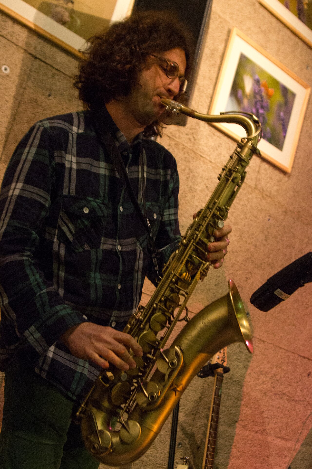 Tenor saxophone used for The Score album news
